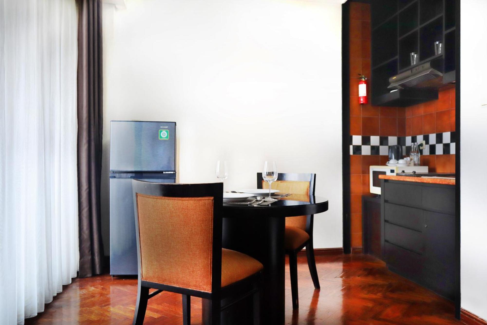 Oakwood Suites Kuningan Jakarta Extérieur photo